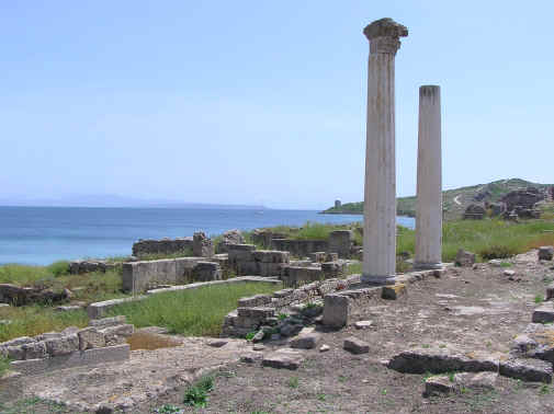 Tharros.JPG (419692 bytes)